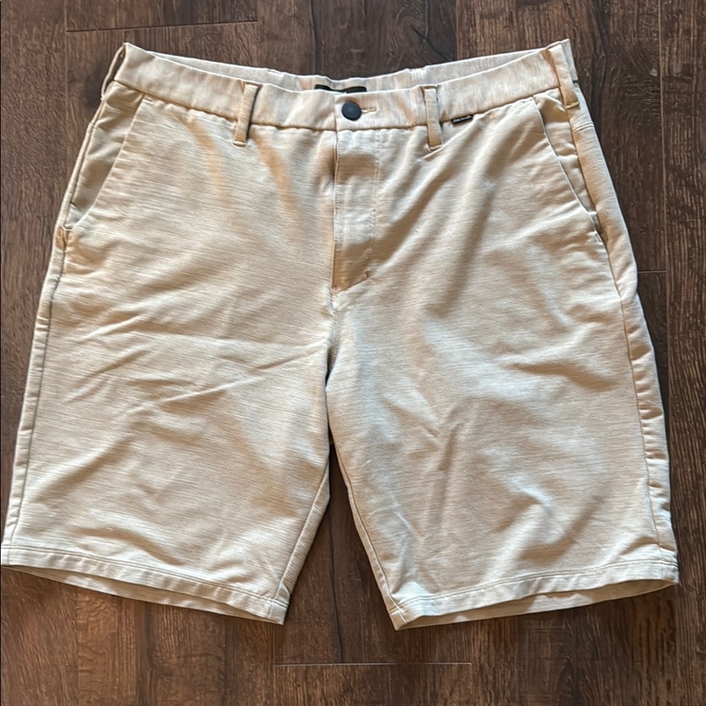 Hurley Men's Cream Flat Front Shorts